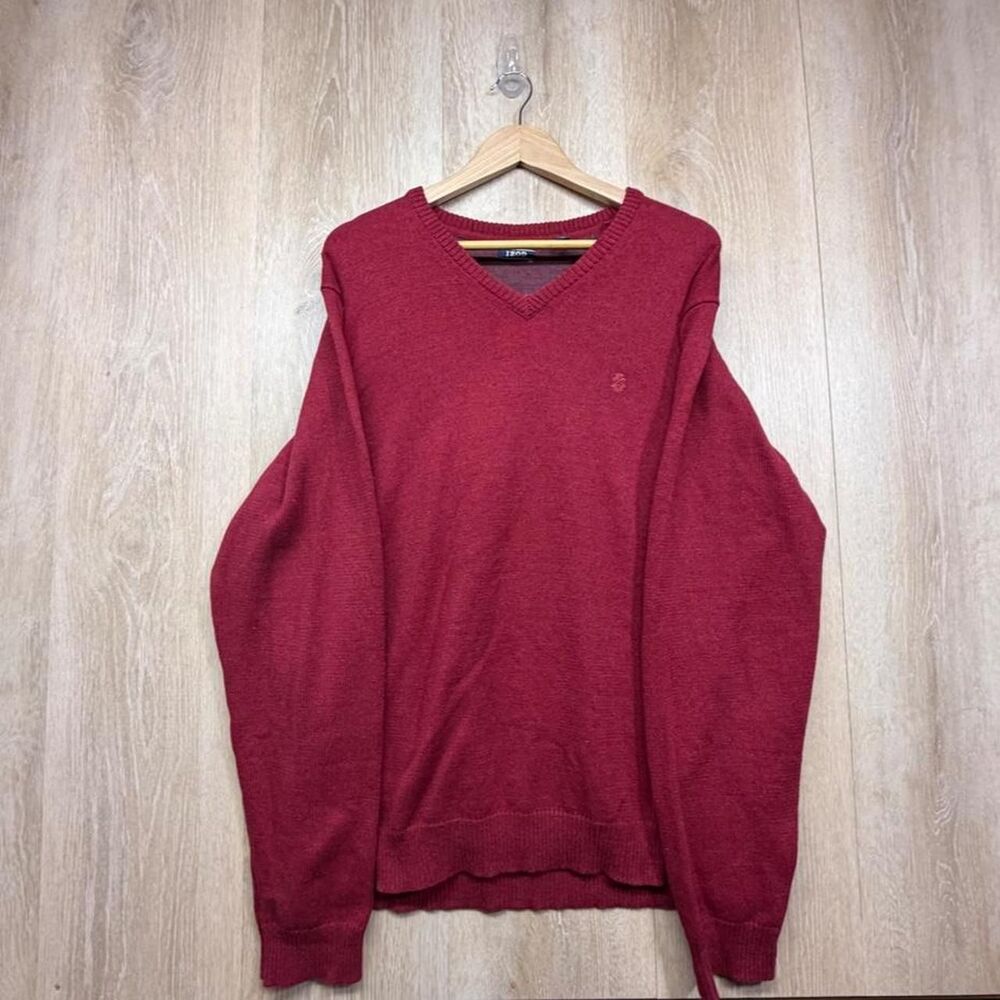Izod Men's Red and Burgundy Jumper